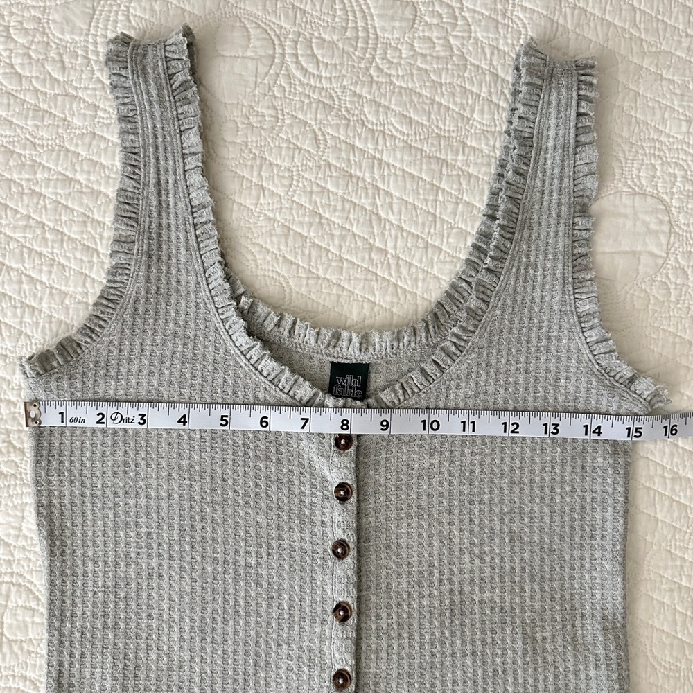 Wild Fable Women's Gray Button-Front Waffle Tank Top - Picture 5 of 7